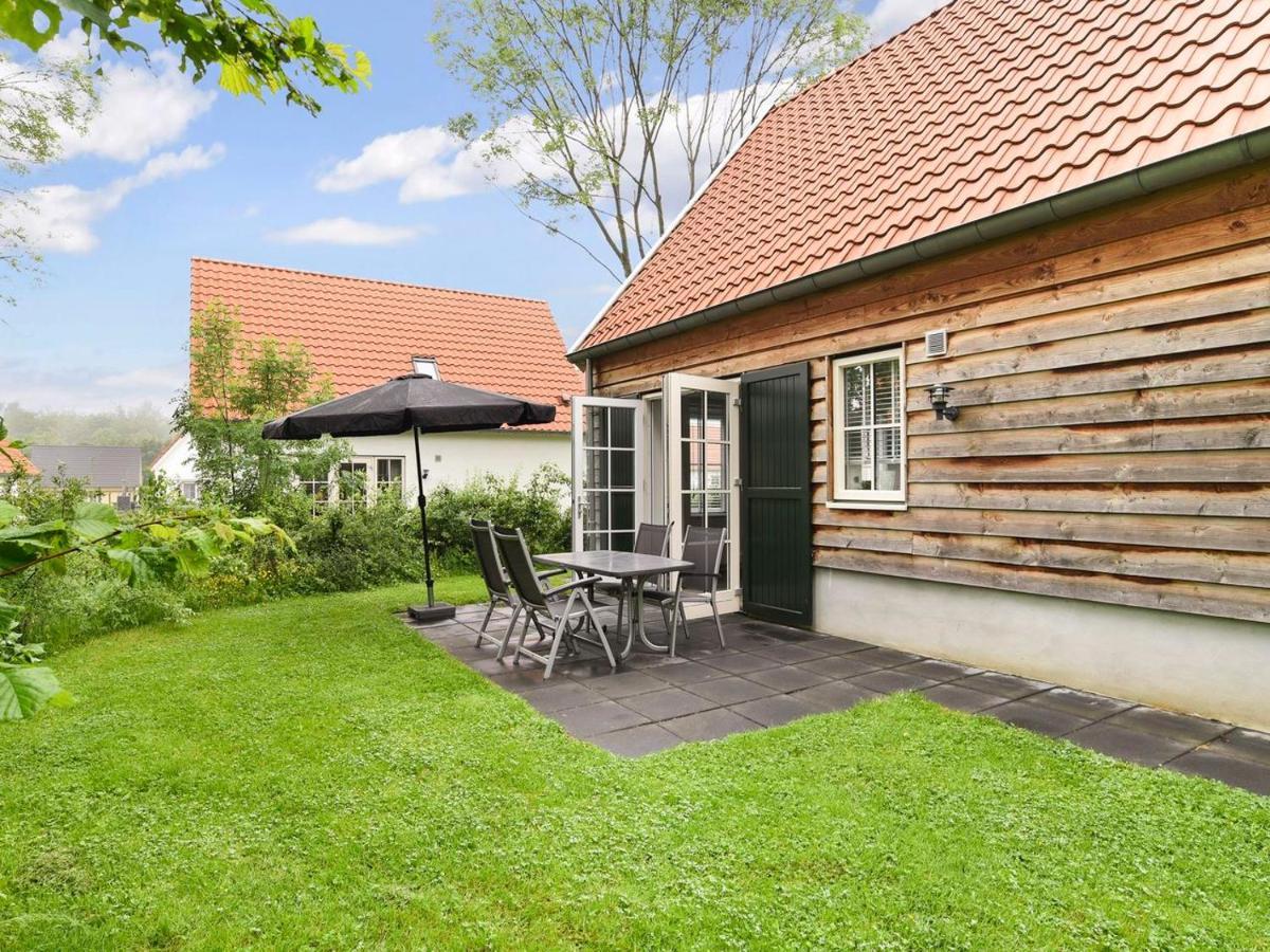 Landal De Waufsberg Hotell Noorbeek Exteriör bild